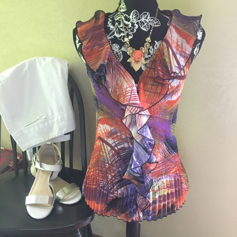 🎁2/$12 LG  SERE NADE NEW YORK STRETCHY SLEEVELESS STUNNER